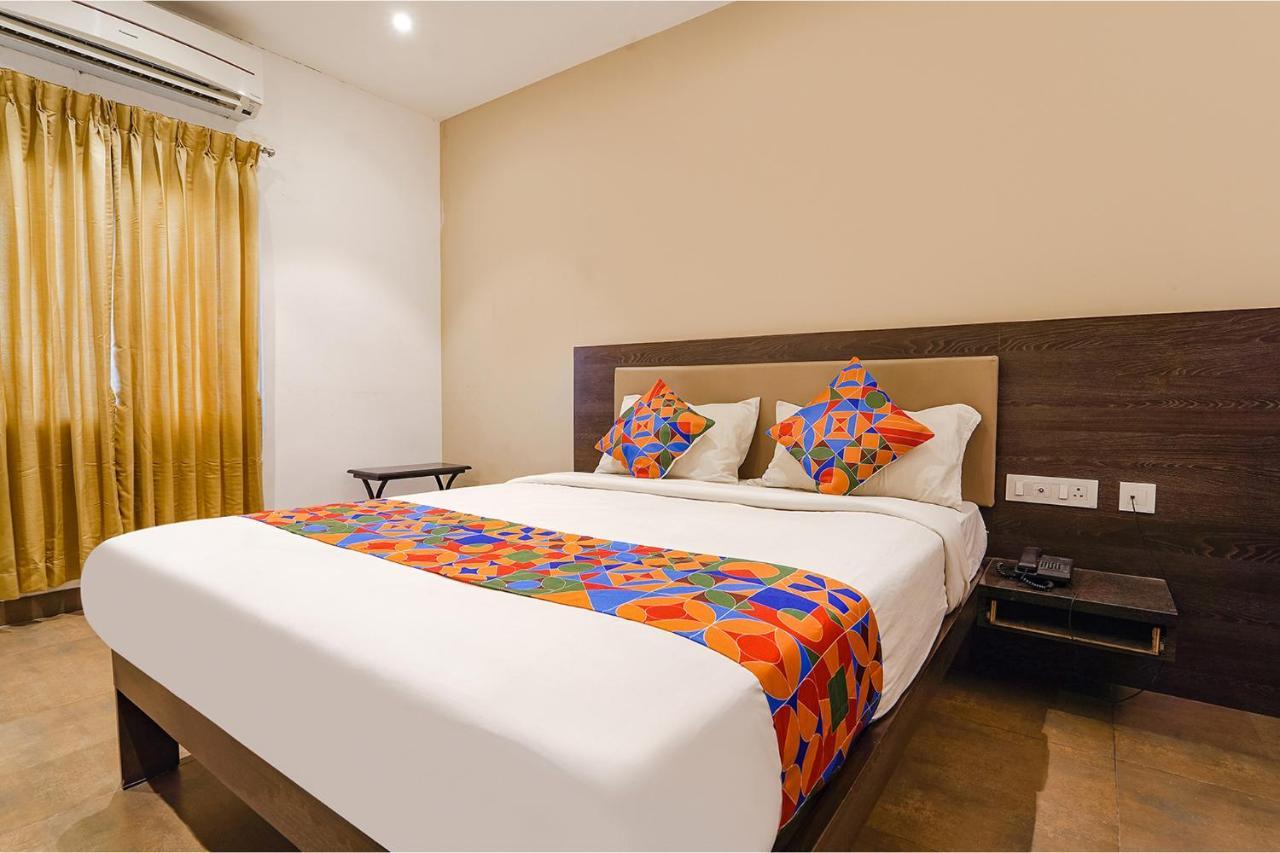 Fabhotel Karpagam - 900M From Nehru Stadium Коимбаторе Екстериор снимка