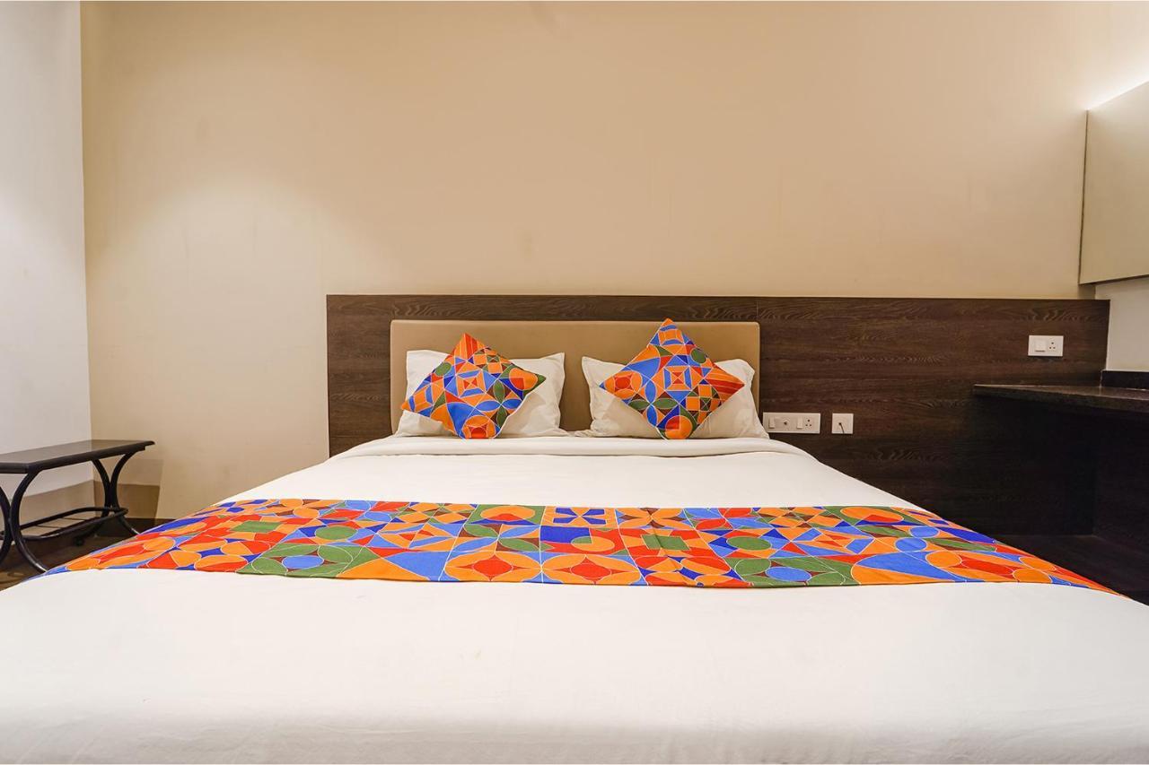 Fabhotel Karpagam - 900M From Nehru Stadium Коимбаторе Екстериор снимка