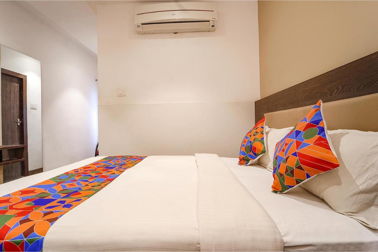 Fabhotel Karpagam - 900M From Nehru Stadium Коимбаторе Екстериор снимка