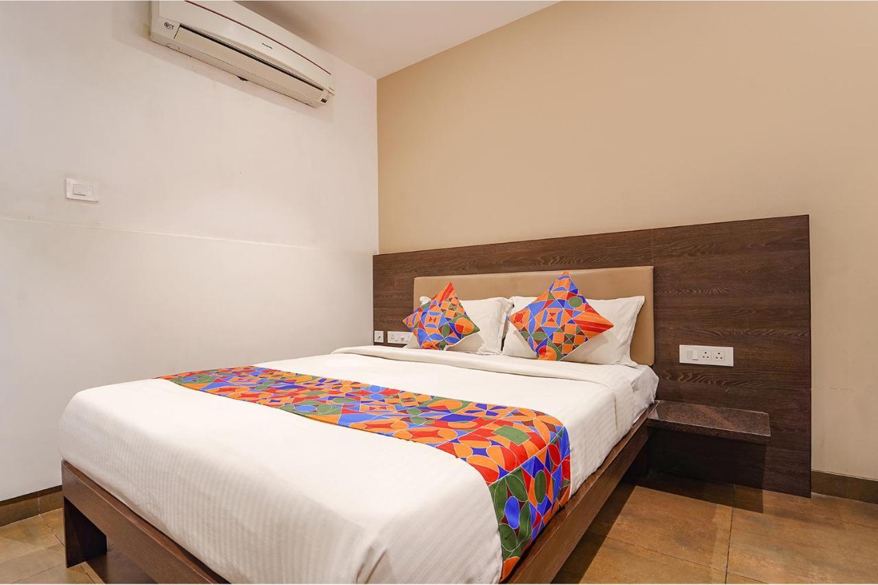 Fabhotel Karpagam - 900M From Nehru Stadium Коимбаторе Екстериор снимка